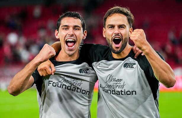 Alexandre Penetra en Pantelis Hatzidiakos van AZ