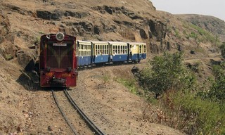 Auf schmaler Spur durch Indien