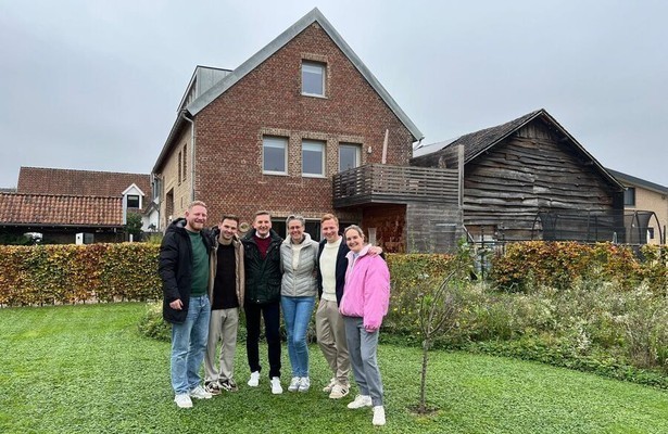 Dennis, Alain, George, Cecile, Jeroen, Melissa uit Bed & Breakfast