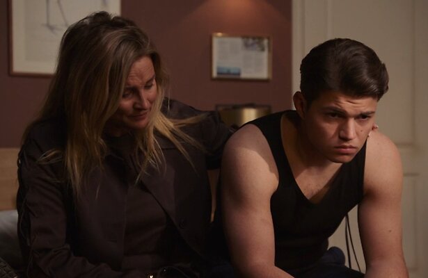 Charlie staat Valentijn bij