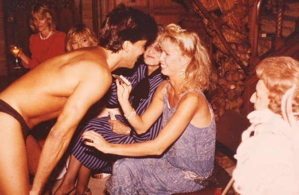 Still uit Curse of the Chippendales