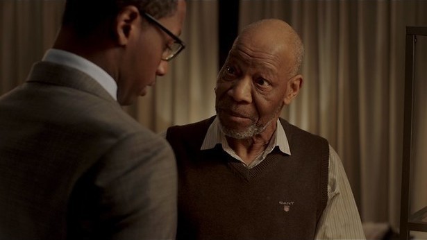 Wie is Edgars moeder?