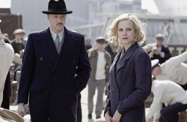 Sylvia Hoeks en Daan Schuurmans in De Bende van Oss