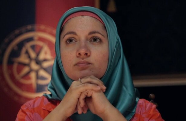 Ebru in De Verraders