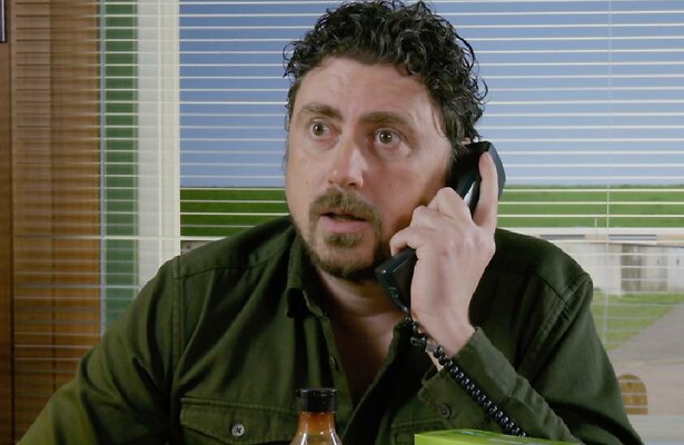 Ersin Kiris voor Keuringsdienst van Waarde