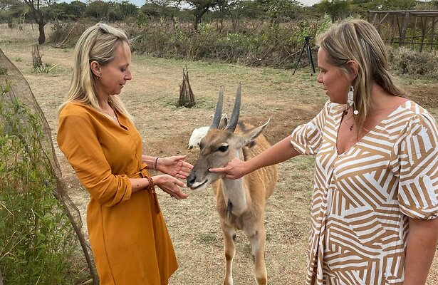 Floortje Naar Het Einde Van De Wereld in Kenia.
