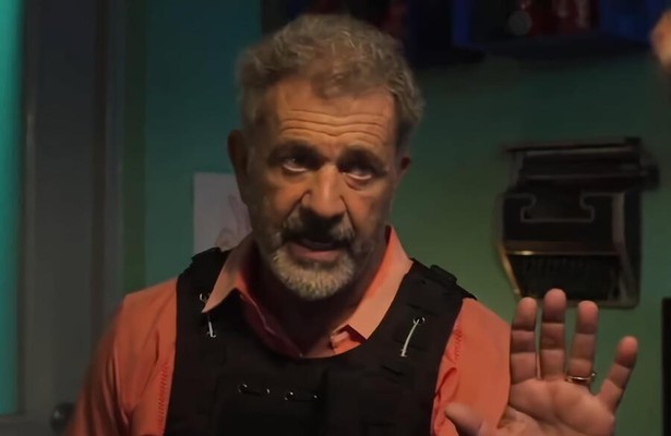 Mel Gibson in Force of Nature