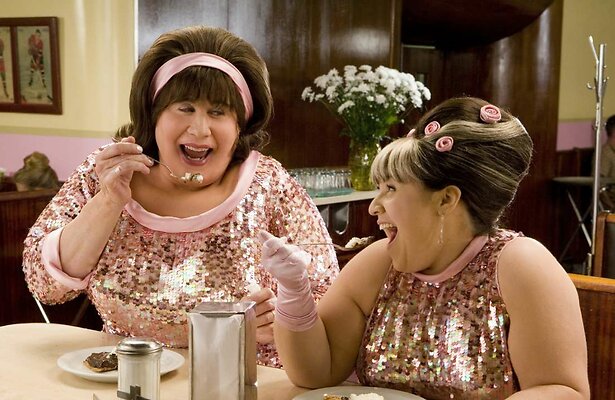 John Travolta en Nikki Blonsky in Hairspray