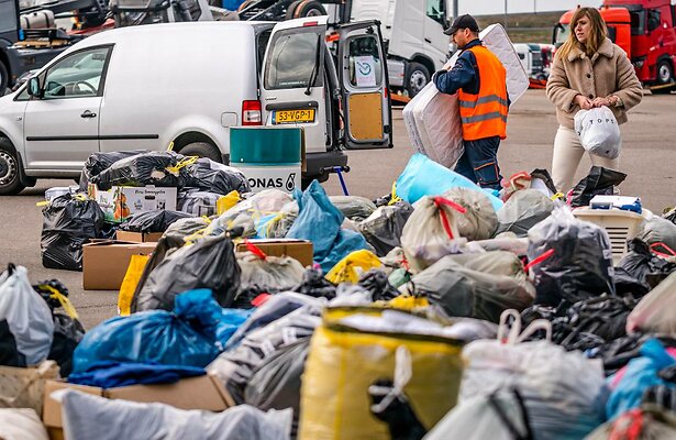 Algemene ANP-foto met hulpgoederen voor Oekraïne.