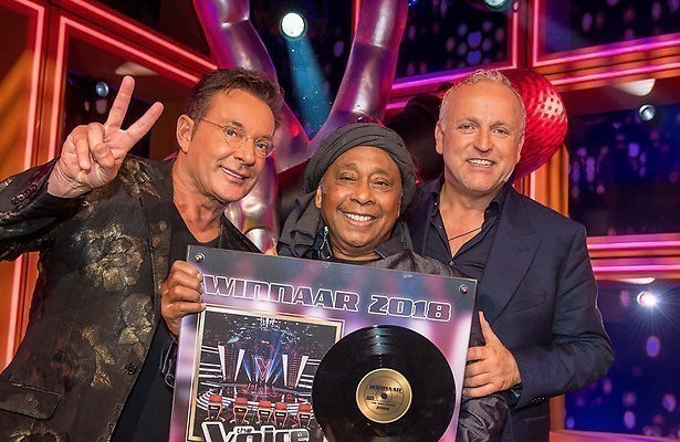 Jimi Bellmartin met zijn coaches Geer & Goor