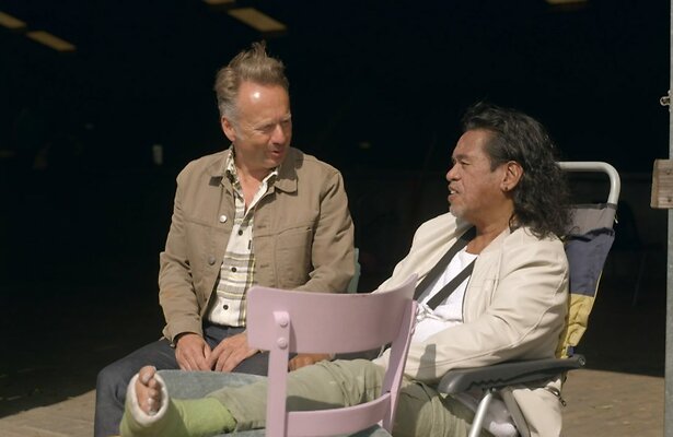 Joris Linssen met Marthin in Out of Office