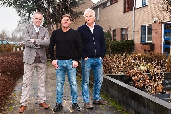 Krabbé koopt weer woningen