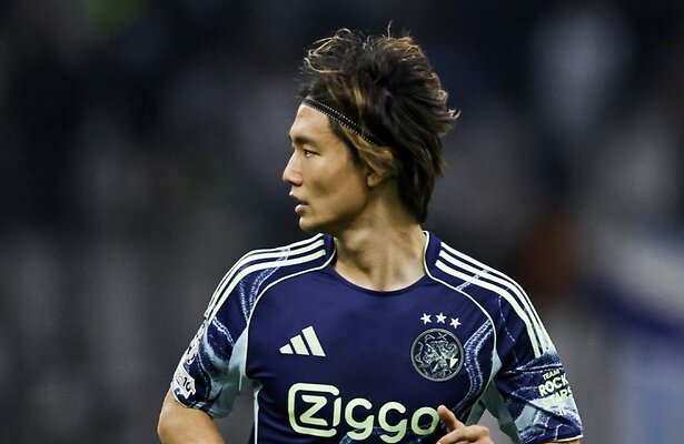Ko Itakura (Ajax)