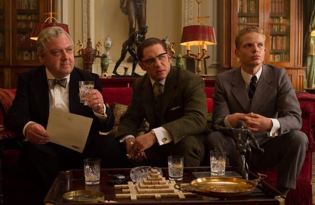 John Sessions, Tom Hardy en Charley Palmer Rothwell in Legend