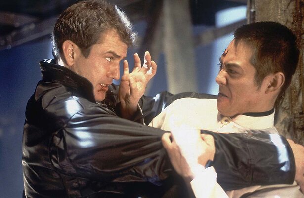 Mel Gibson als Martin Riggs & Jet Li als Wah Sing Ku in Lethal Weapon 4