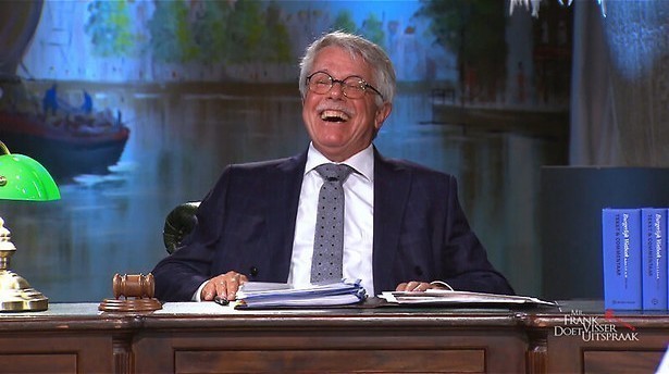 Mr. Frank Visser doet uitspraak over de bomen bonje