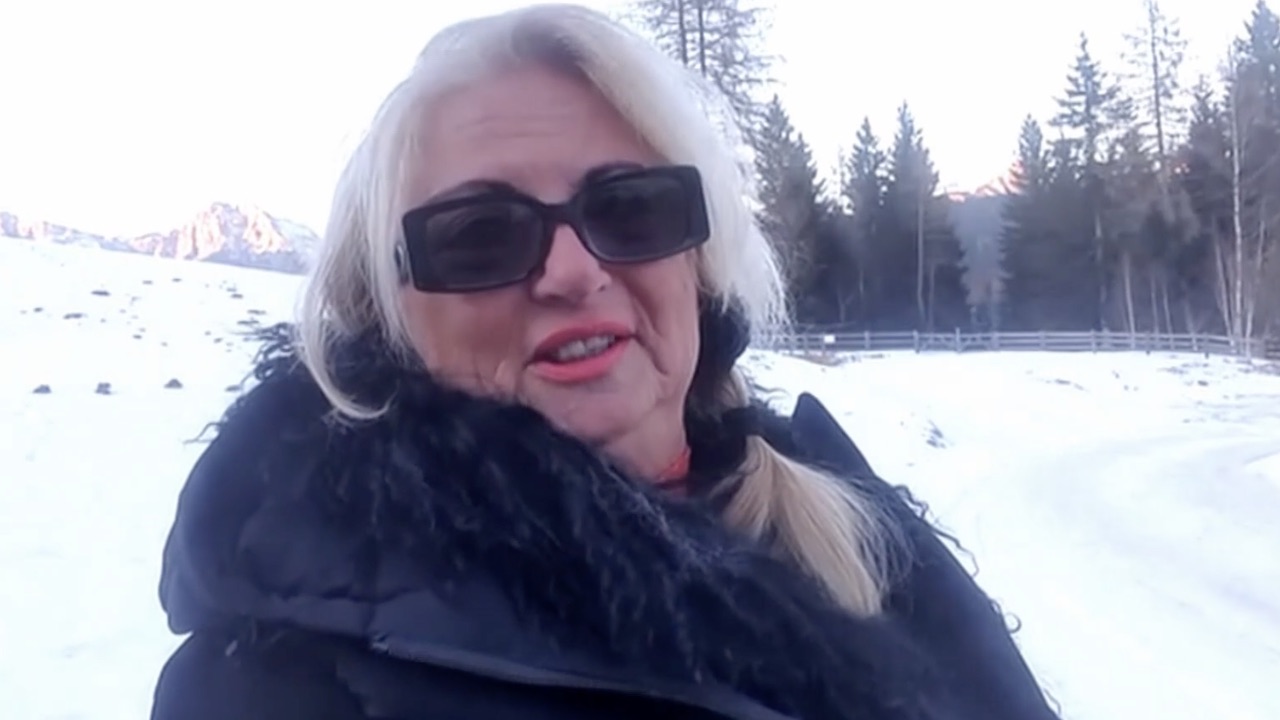 Mama Monique over nieuwe schoondochter Veerle: 'Mike is echt heel gelukkig met haar'