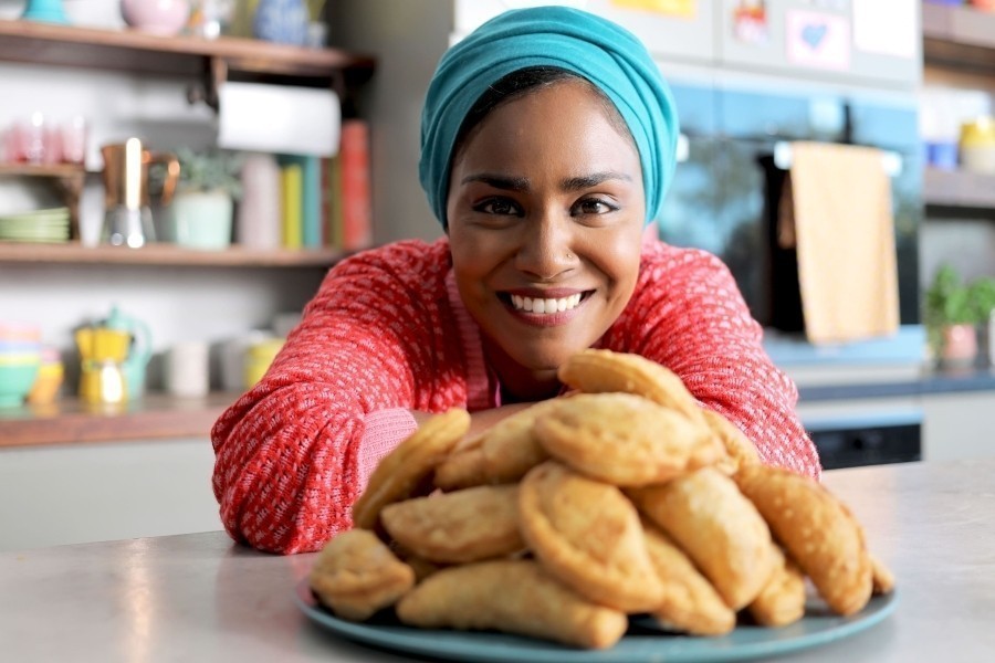 Nadiya Bakes