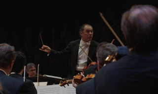 Tugan Sokhiev dirigiert die Wiener Philharmoniker