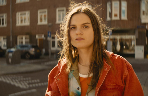 Romy Gevers voor Please Try Again Later