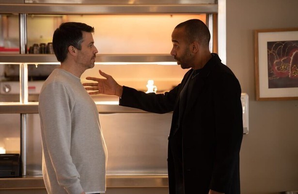 Robert James Collier en Kevin Harvey in The Inheritance