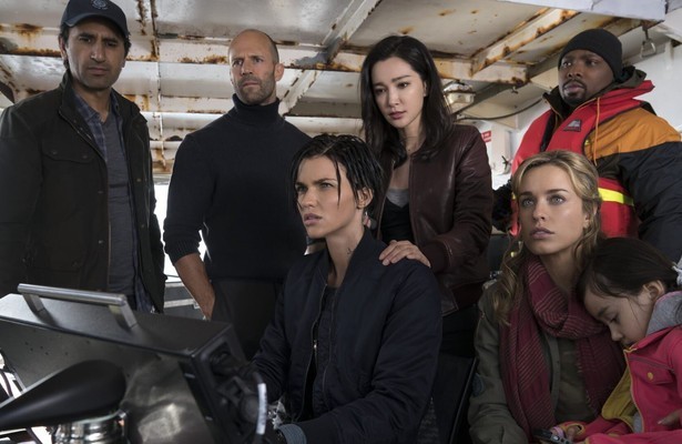 Jason Statham en overige castleden The Meg