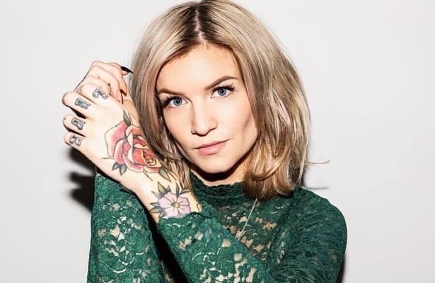 Dionne Slagter in Who's That Girl