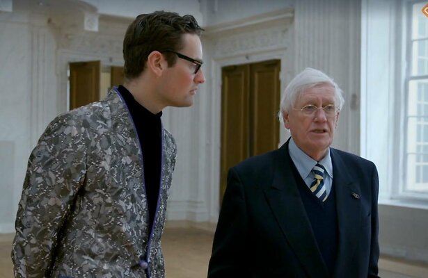 Splinter Chabot in gesprek met Hans Wiegel.