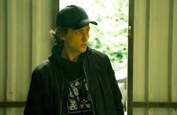 Fedja Louman als Snoek in Woeste Grond