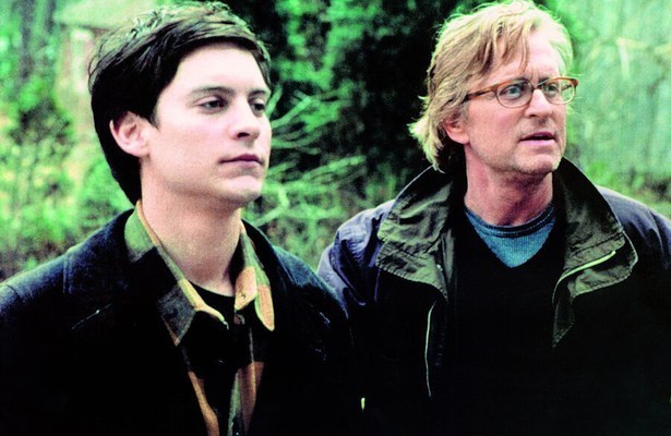 Tobey Maguire en Michael Douglas in Wonder Boys