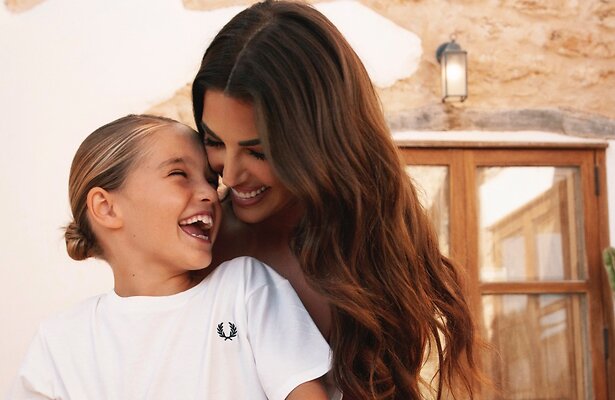 Yolanthe en haar zoontje Xess Xava