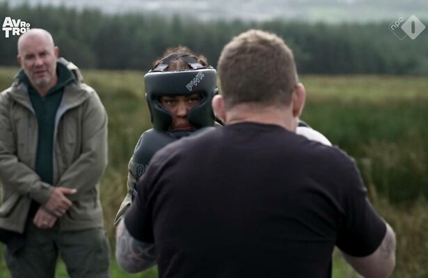 Denise gaat het gevecht aan.