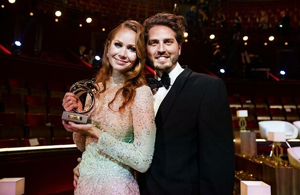Bertrie Wierenga en Dorian Bindels tijdens het Gouden Televizier Ring Gala 2023.