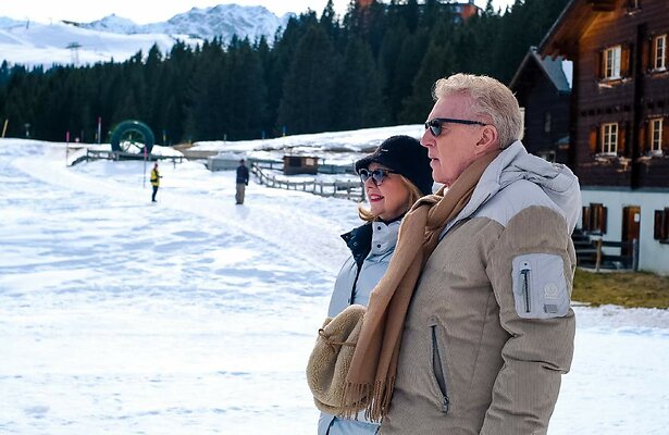 Janny van der Heijden en André van Duin voor Denkend aan Zwitserland