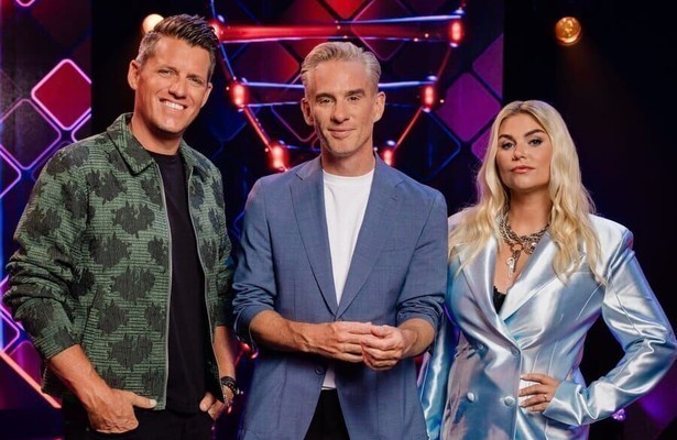 Kees Tol, Art Rooijakkers en Roxeanne Hazes voor DNA Singers