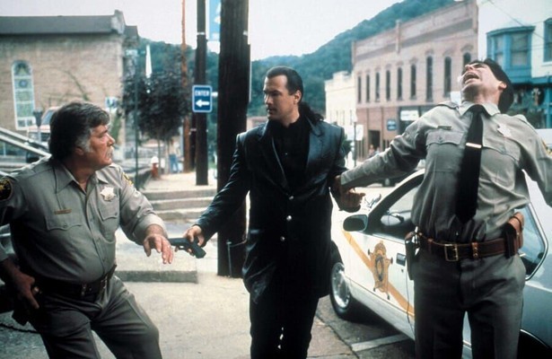 Steven Seagal als Jack Taggart in Fire Down Below