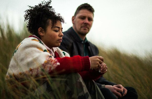 Alidtcha Binazon en Gijs Naber in De Droom van de Jeugd