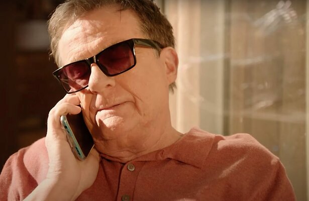 Henk probeert te genieten zonder Laura in GTST