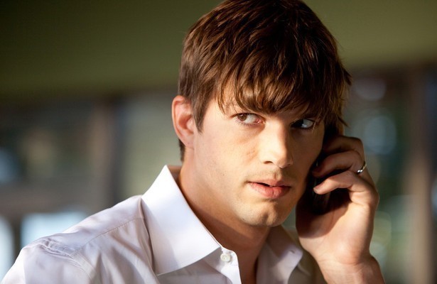 Ashton Kutcher heeft een ongebruikelijk beroep in actiecomedy Killers