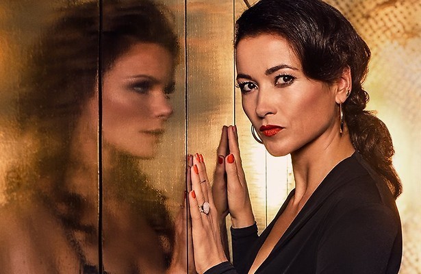 Meryem geeft Nadine een ultimatum