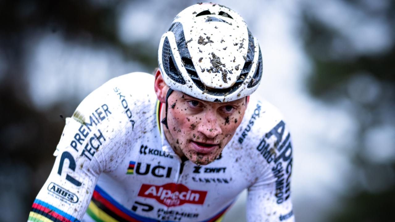 Schrijft Mathieu van der Poel geschiedenis tijdens het WK Veldrijden in Hulst?