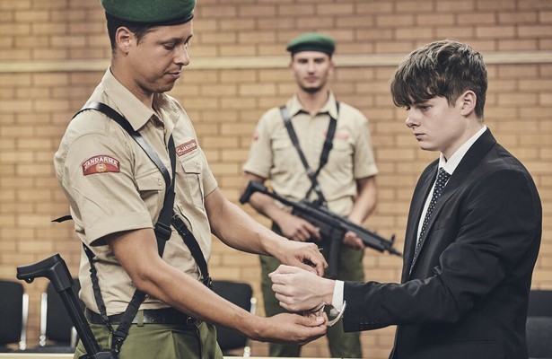 Louis Ashbourne als Noah