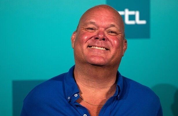 Paul de Leeuw in Ranking the Stars