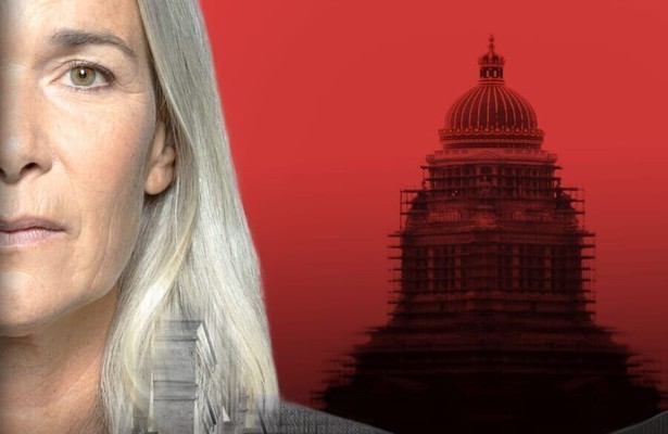 Anne Coesens als Claire Delval in Pandore