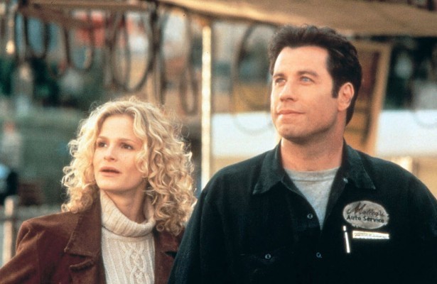 Kyra Sedgwick en John Travolta in Phenomenon