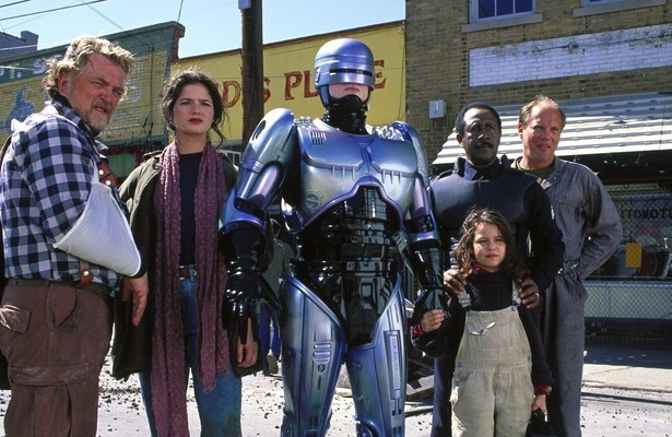 Robert John Burke als RoboCop in RoboCop 3