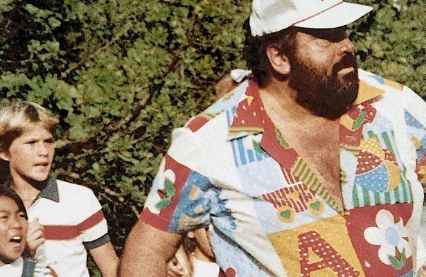 Bud Spencer in Thieves and Robbers