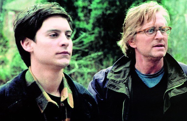 Tobey Maguire and Michael Douglas in Wonder Boys