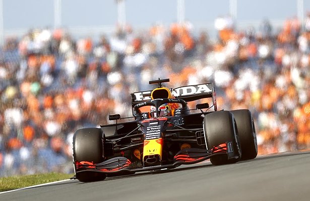 Max Verstappen op Circuit Zandvoort