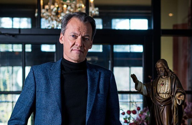 Tijs van den Brink voor Adieu God?